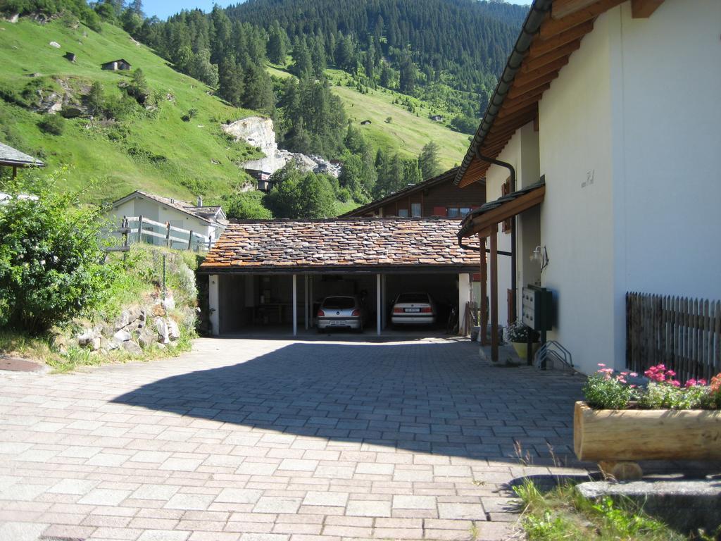Dachwohnung Unterem Hoereli Vals Exterior foto